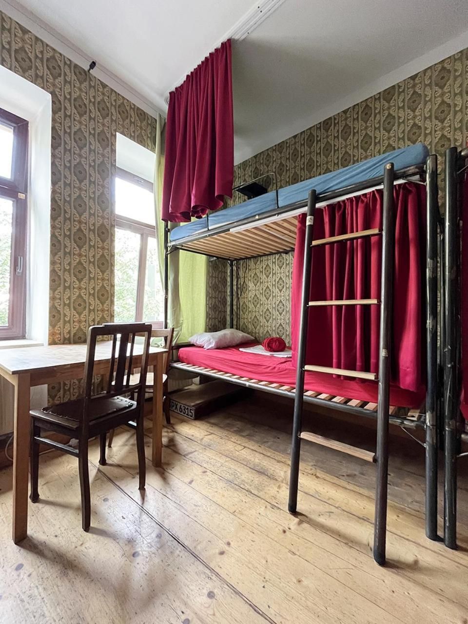 Bed in 6-Bed Mixed Dormitory Room