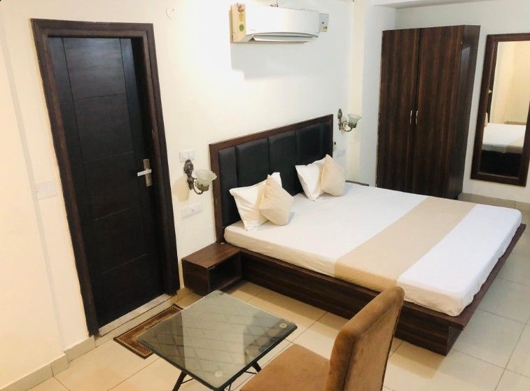 Executive Room