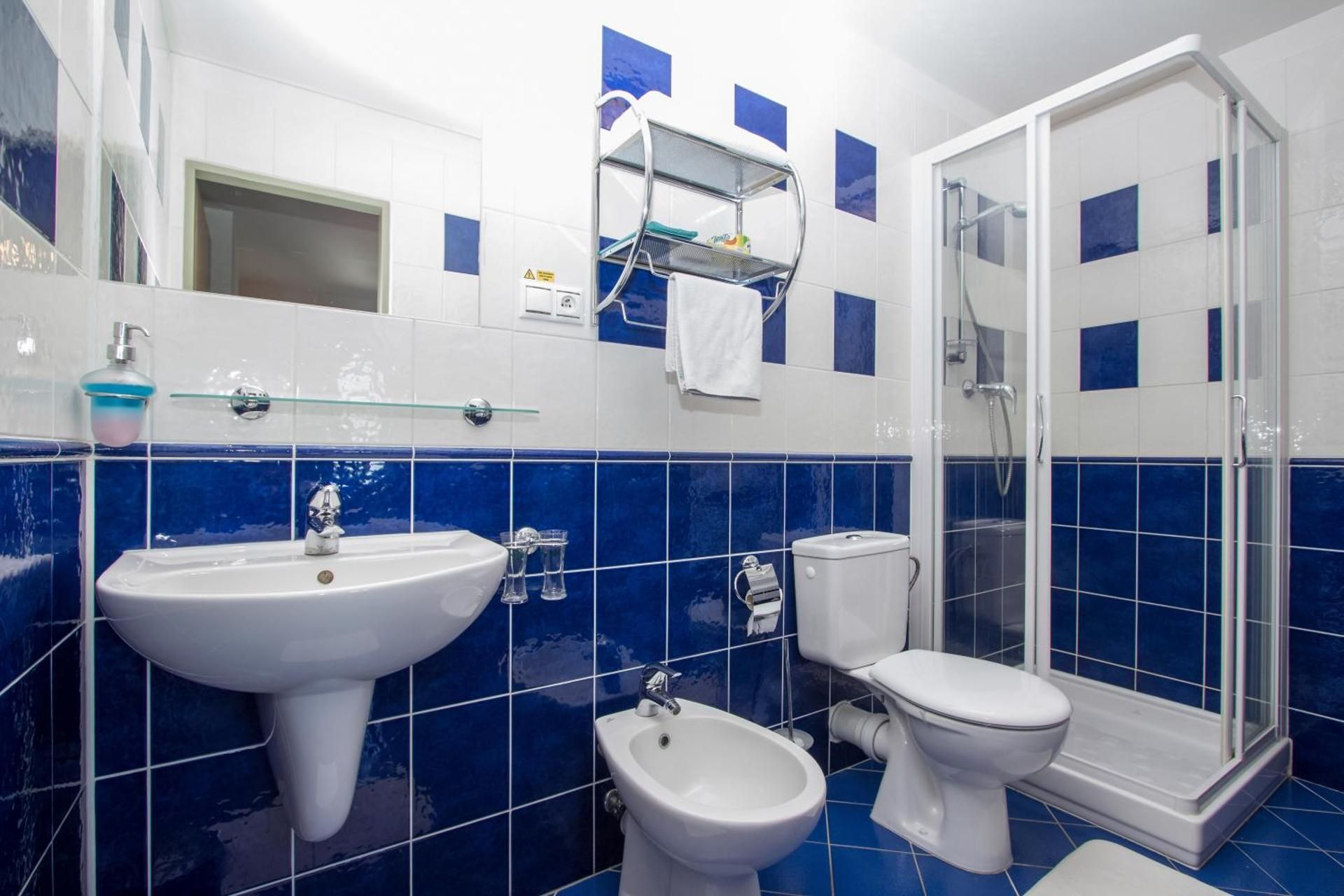 Single Room With Private Bathroom