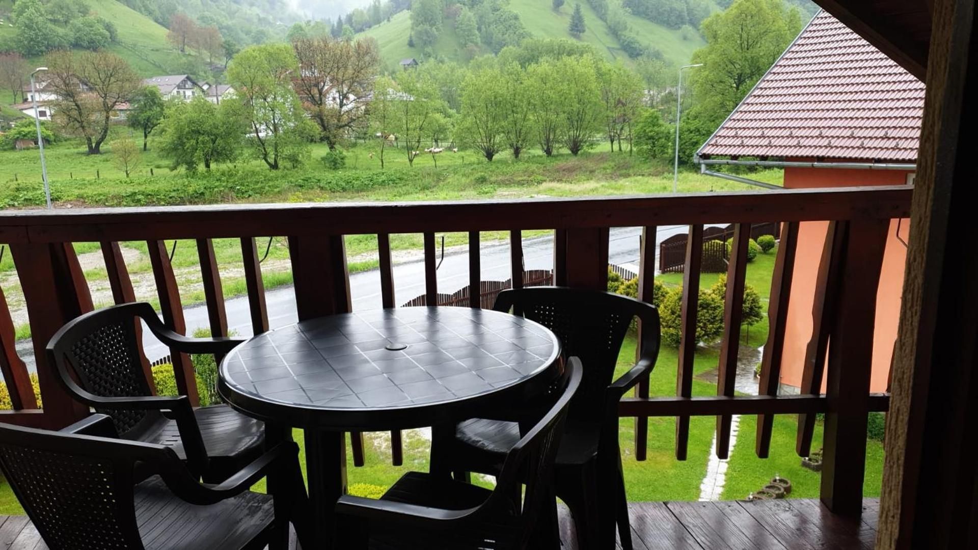 Standard Double Room with Shared Bathroom