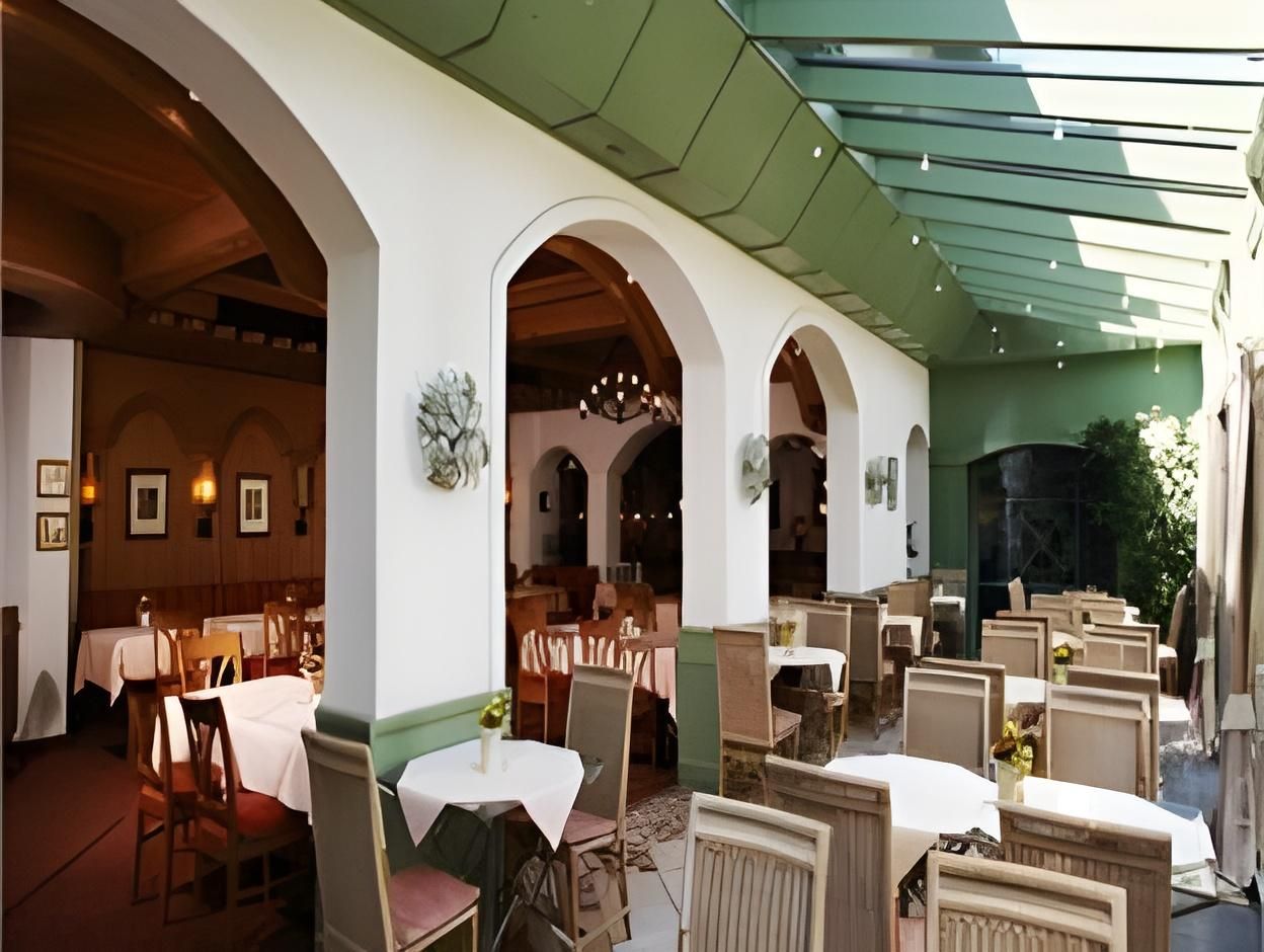 restaurant