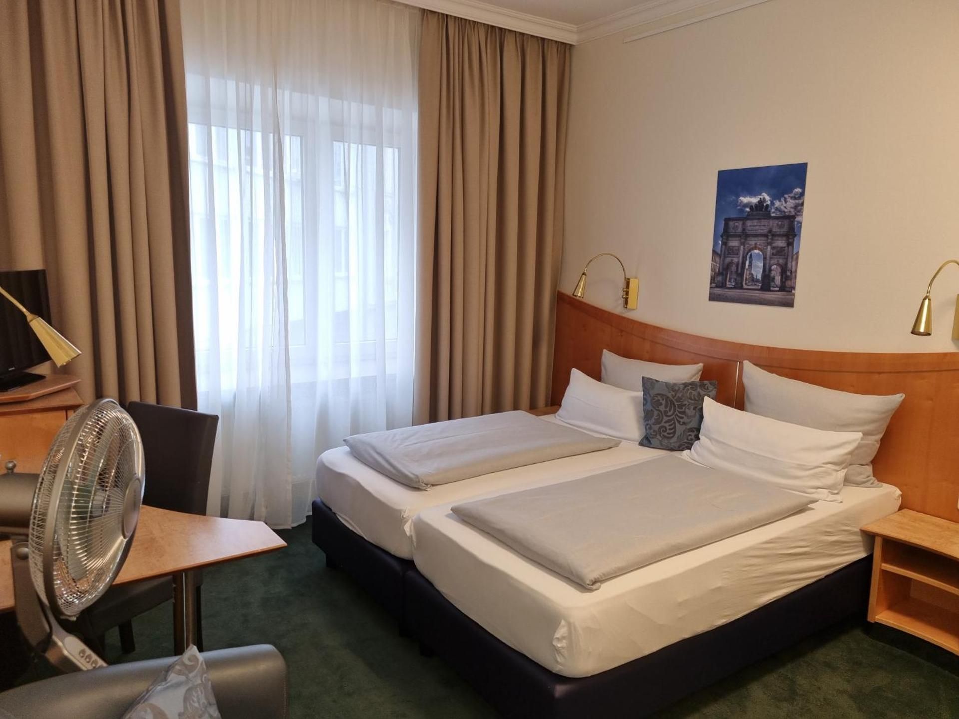 Large Single Room