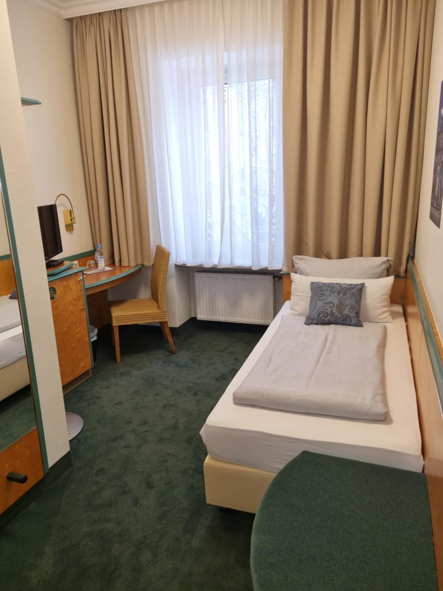 Standard Single Room