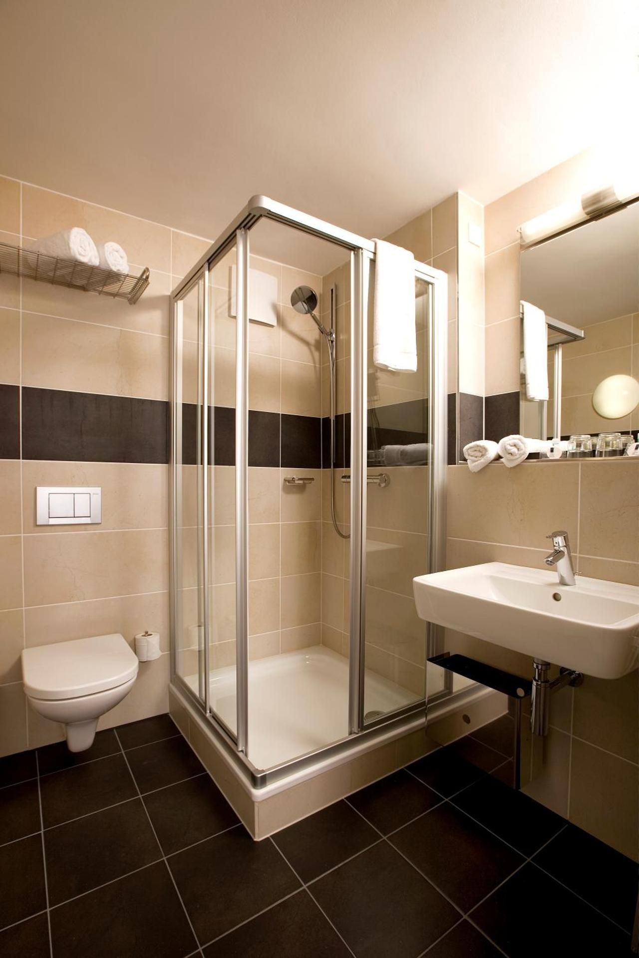 Single Room With Private Bathroom
