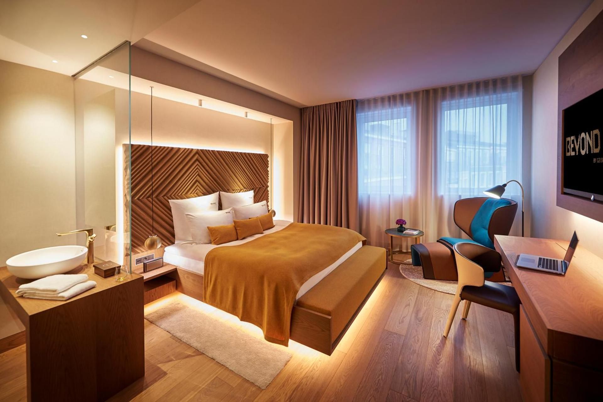 BEYOND by Geisel Double Room