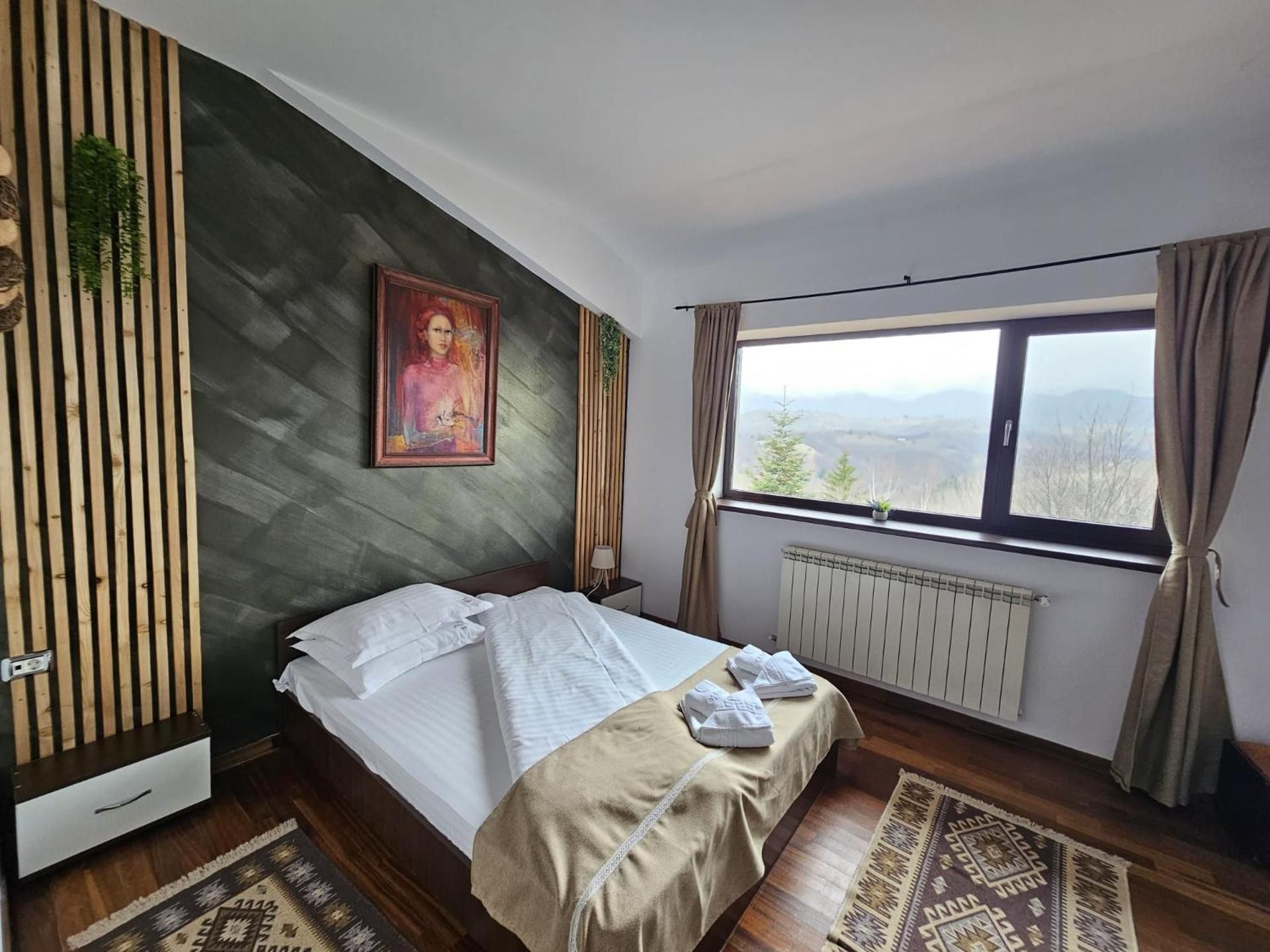 Double Room with Mountain View