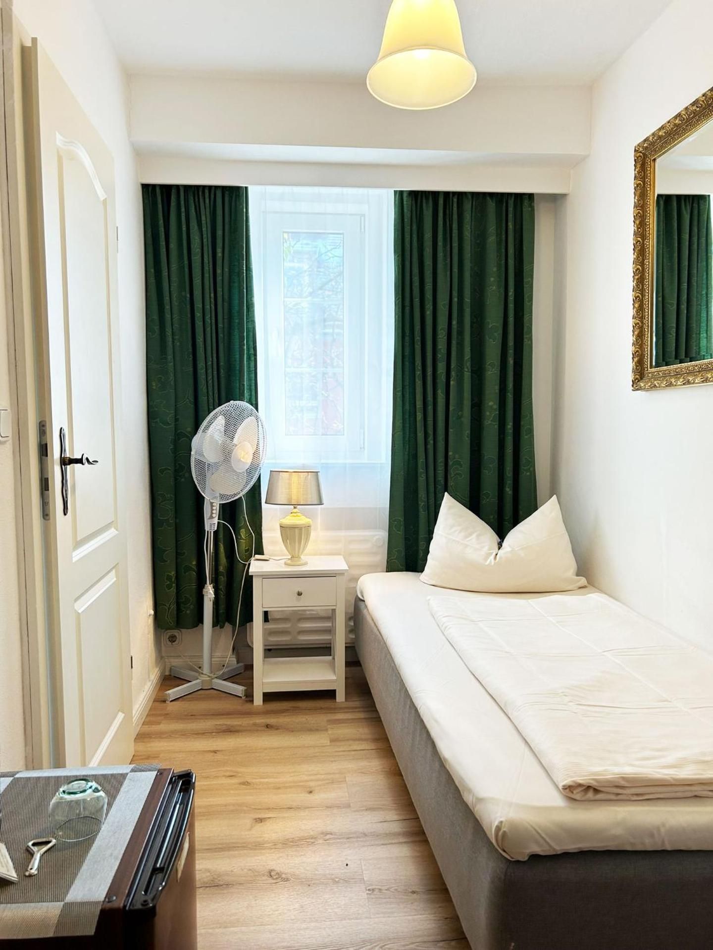Small Single Room