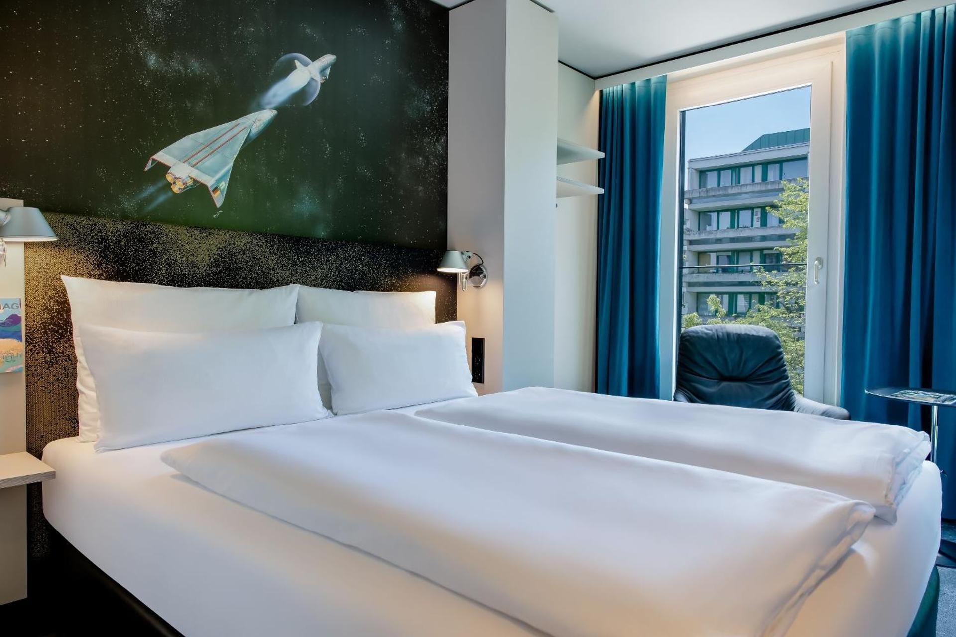 Room with Queen Size Bed