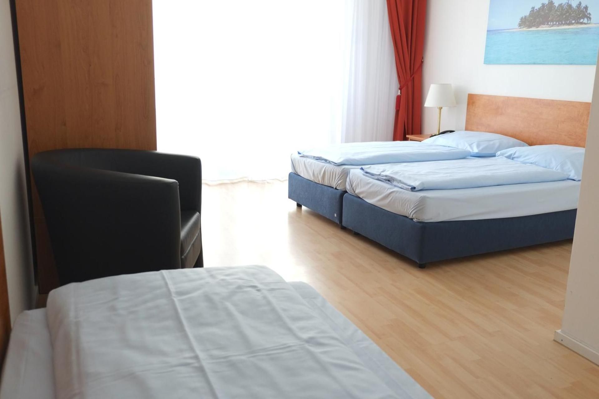 Triple Room with Bathroom