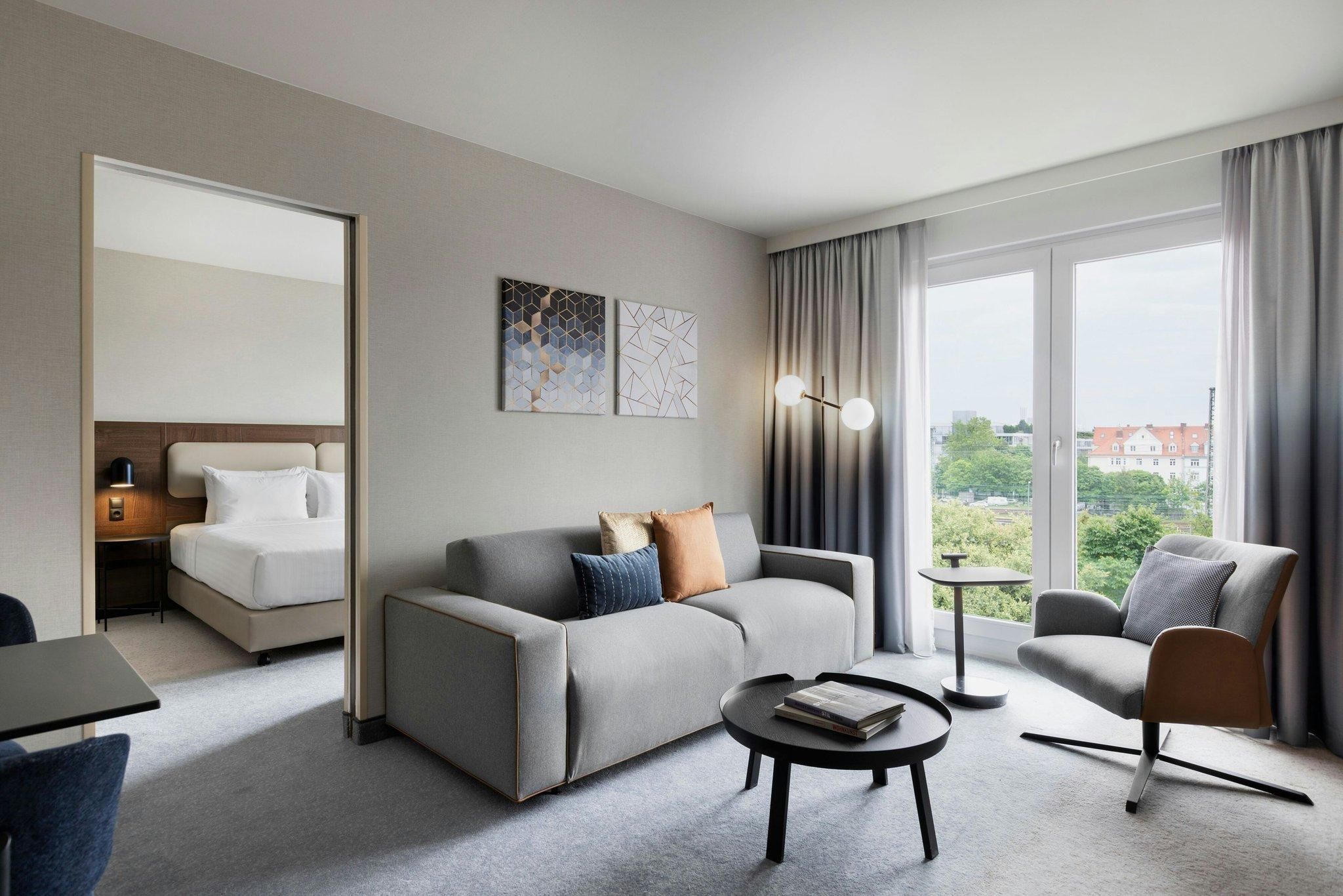 Junior Suite, 1 Bedroom Junior Suite, 1 King, City view