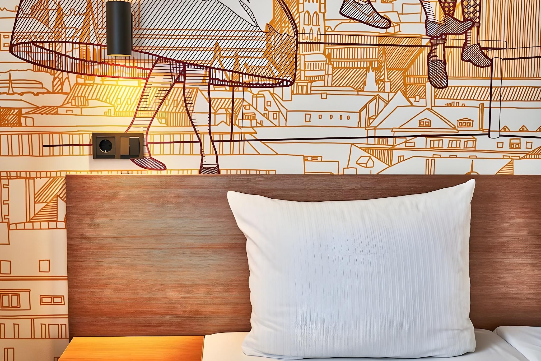 Double Room Business