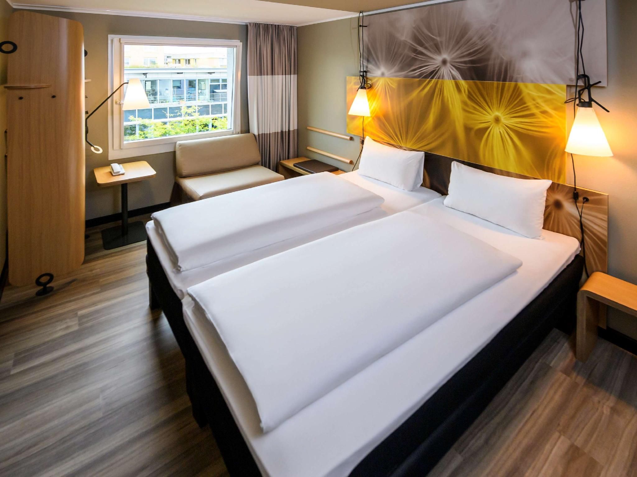 Standard Room with 2 Single Beds