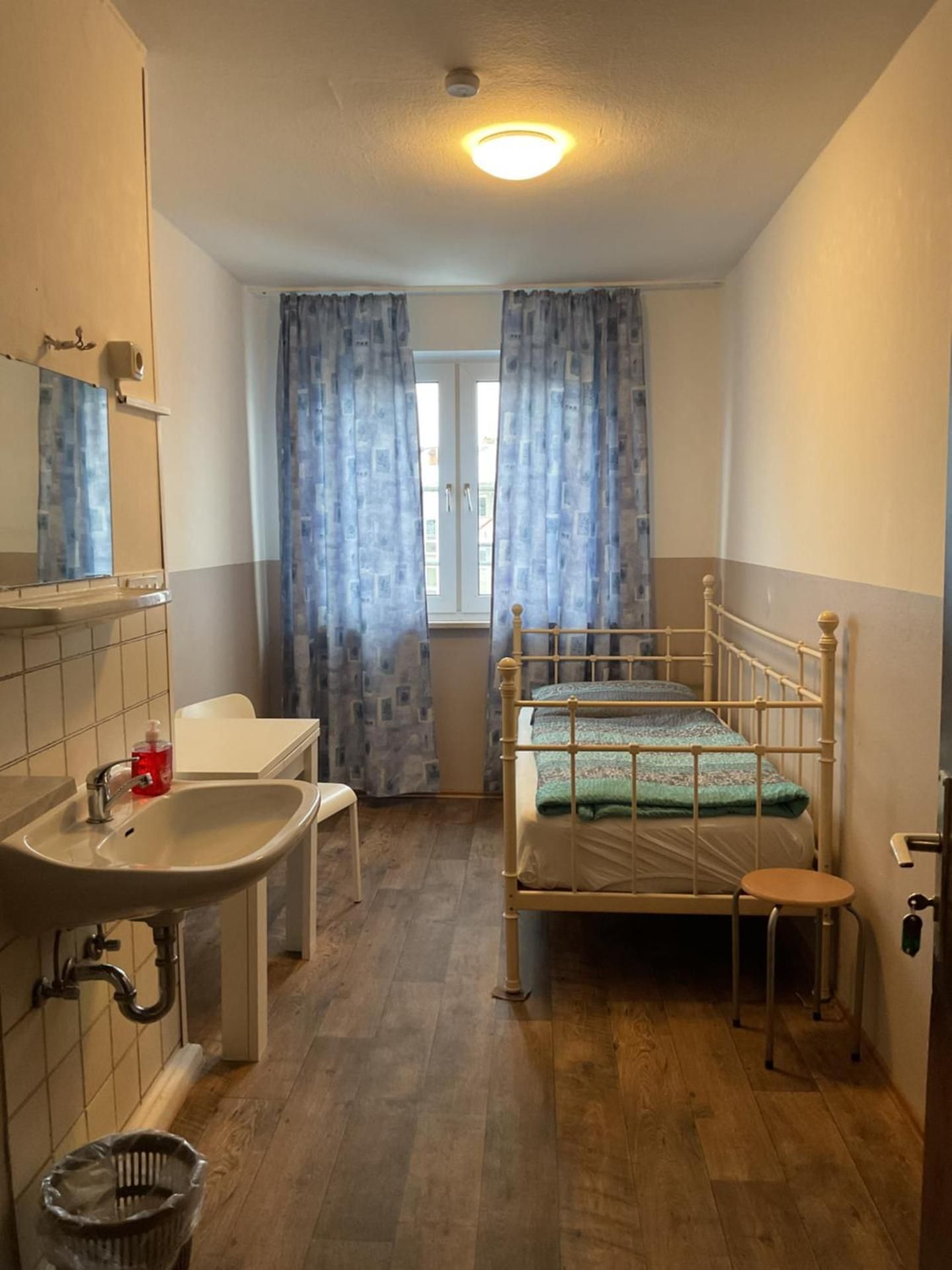 Budget Single Room