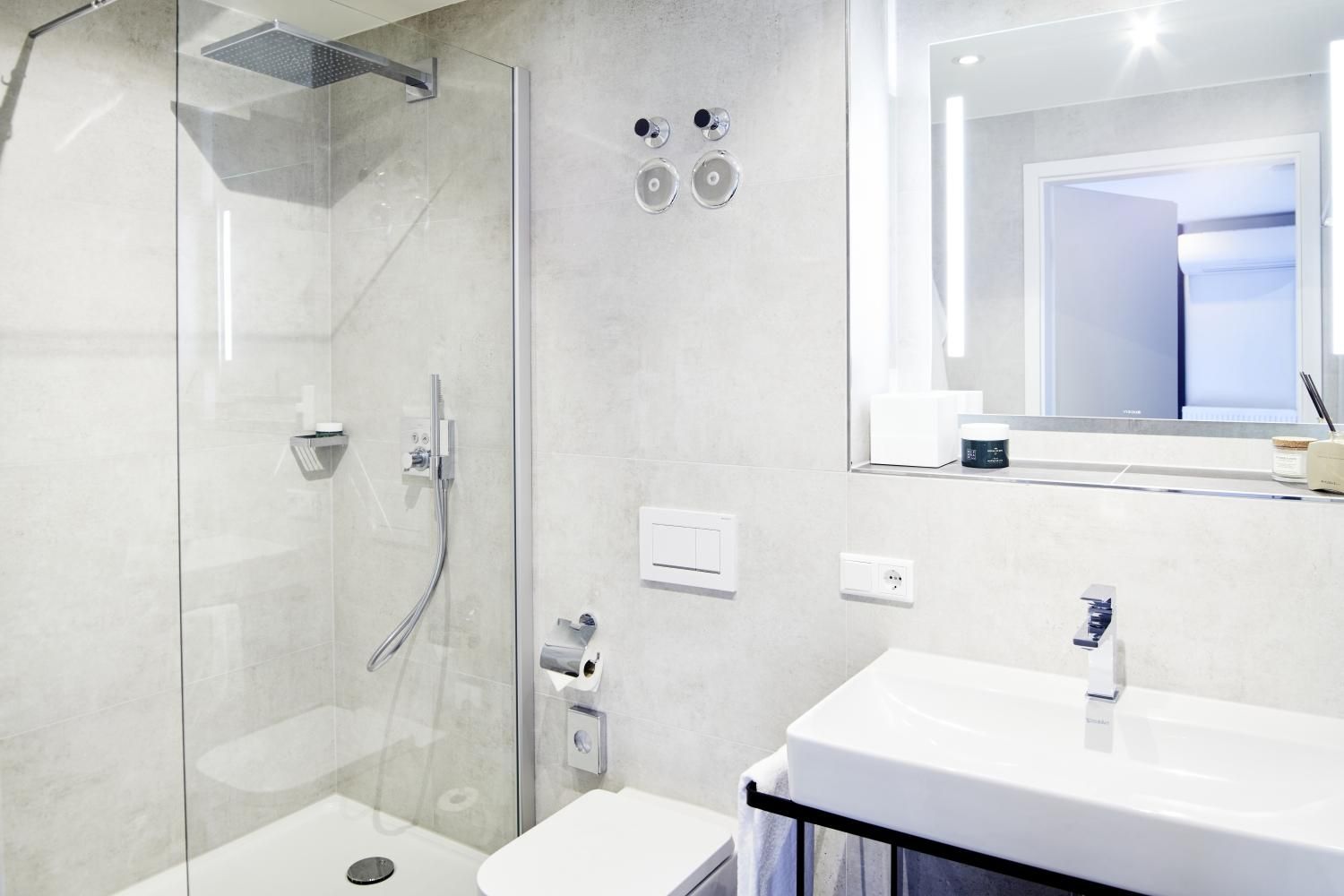 Junior Suite - Non-Smoking