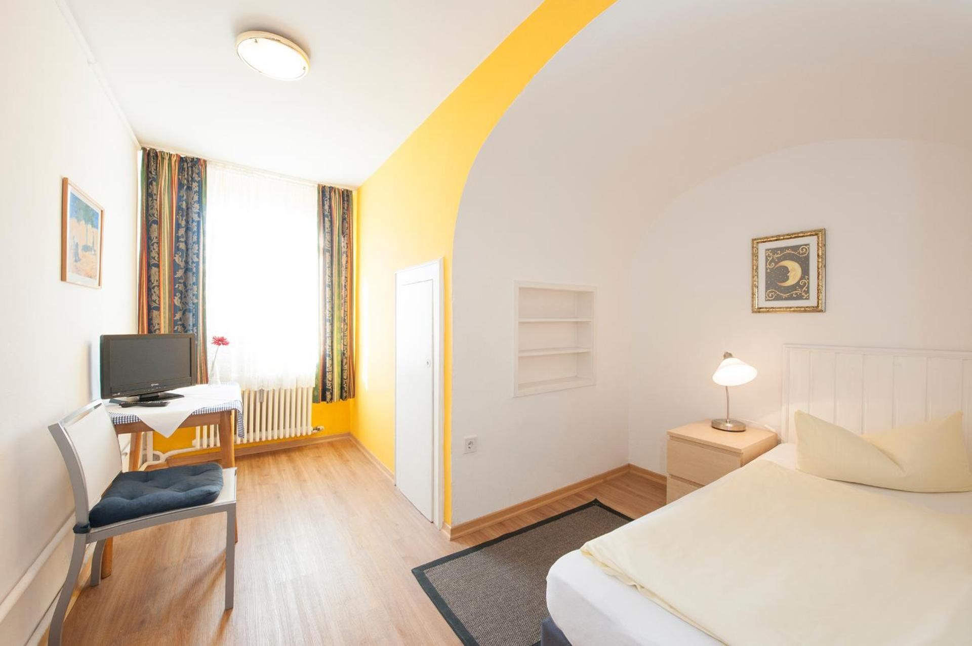 Single Room with Shower (Shared WC)