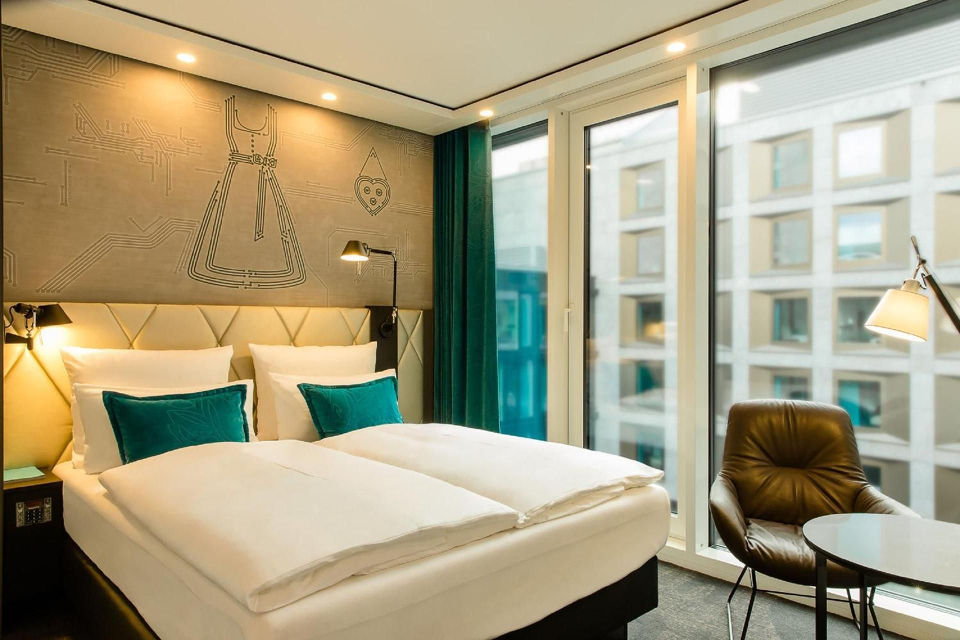 Queen Room