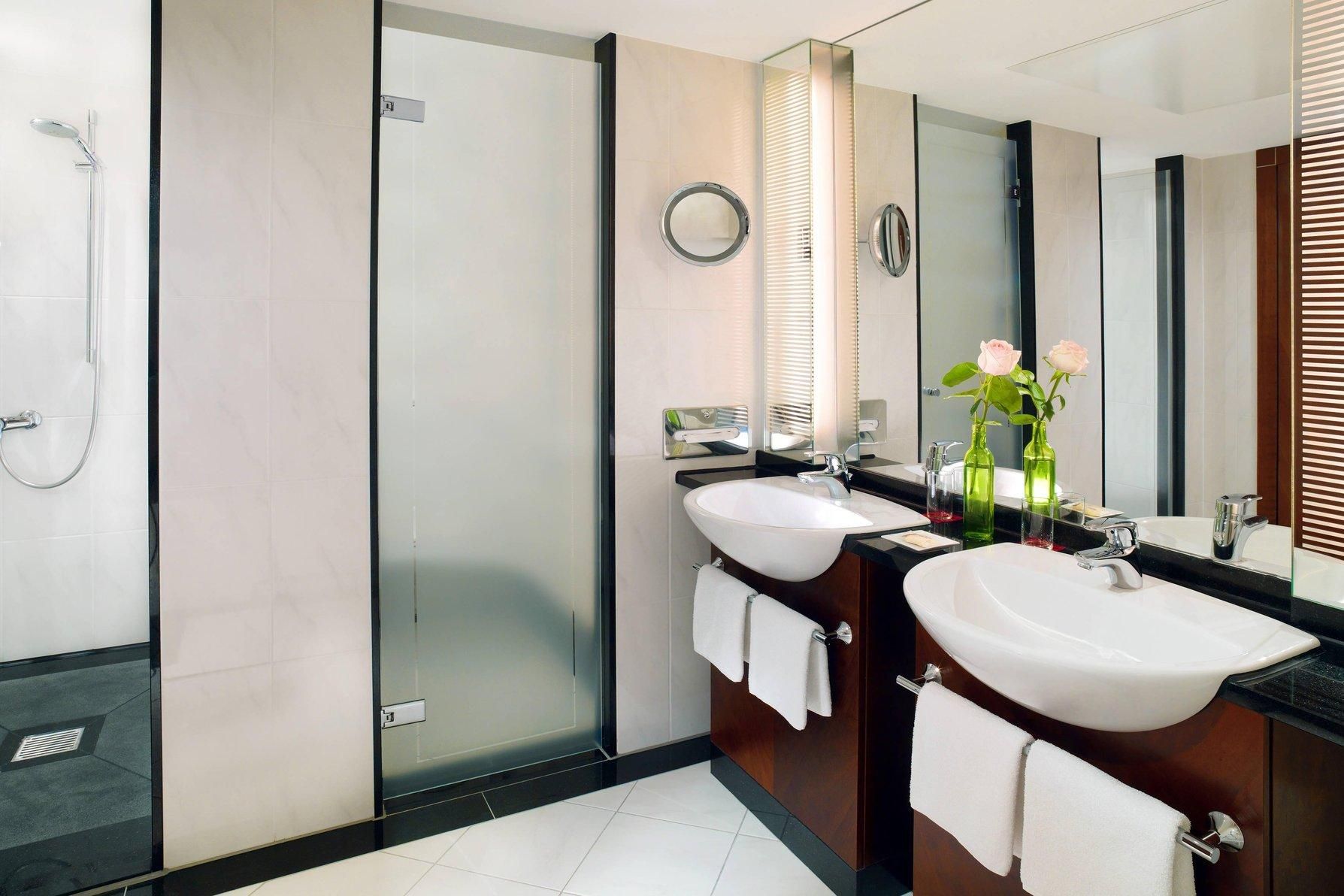 Porticus Suite, Concierge lounge access, 1 Bedroom 2 room Suite, 2 Double, beds1,50x2,10 m
