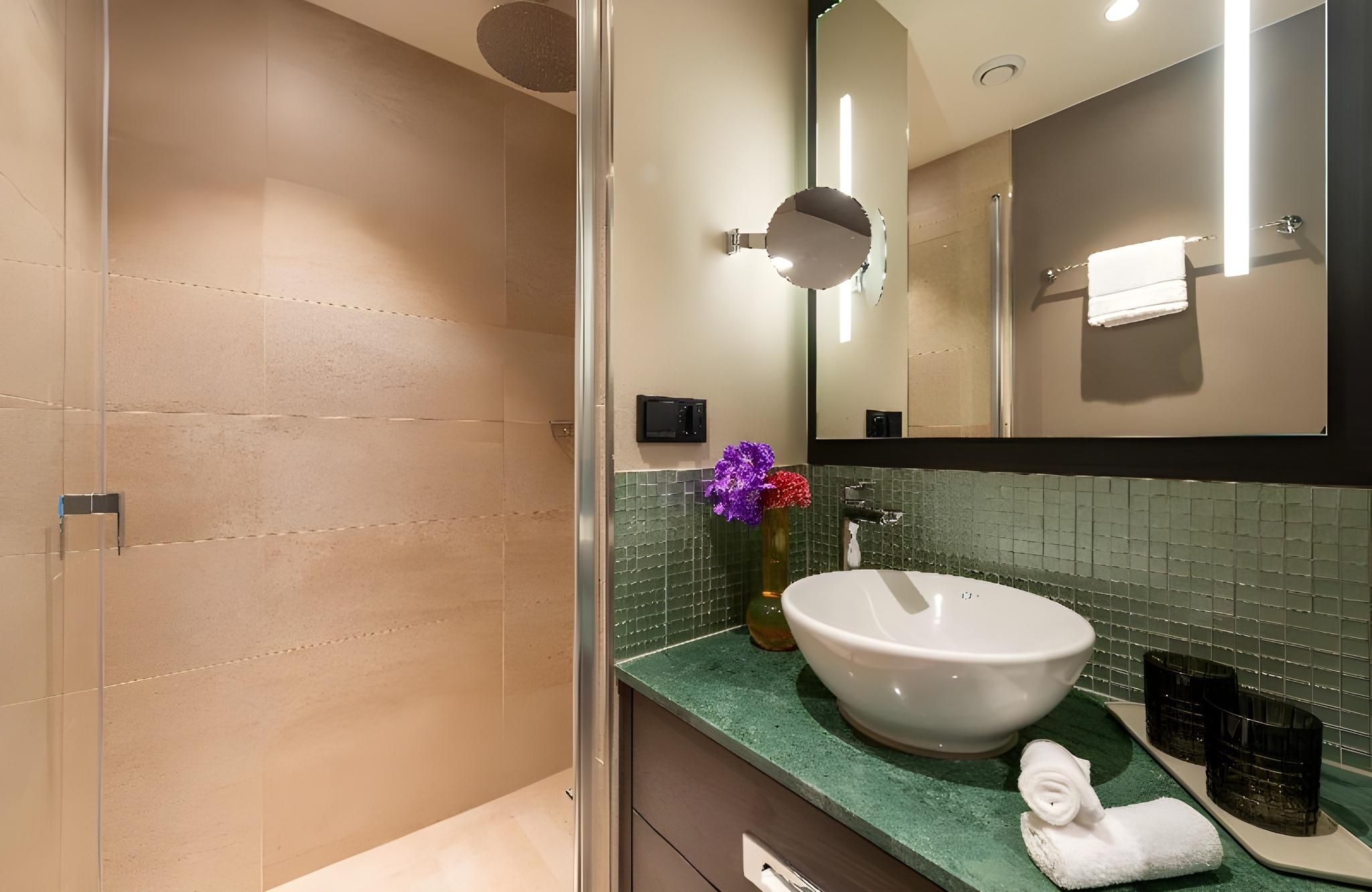 Leonardo Royal Hotel Nuernberg Deluxe Triple