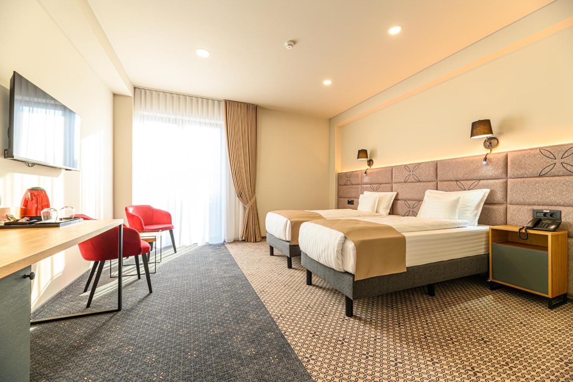Executive Twin Room (2 Adults + 1 Child)