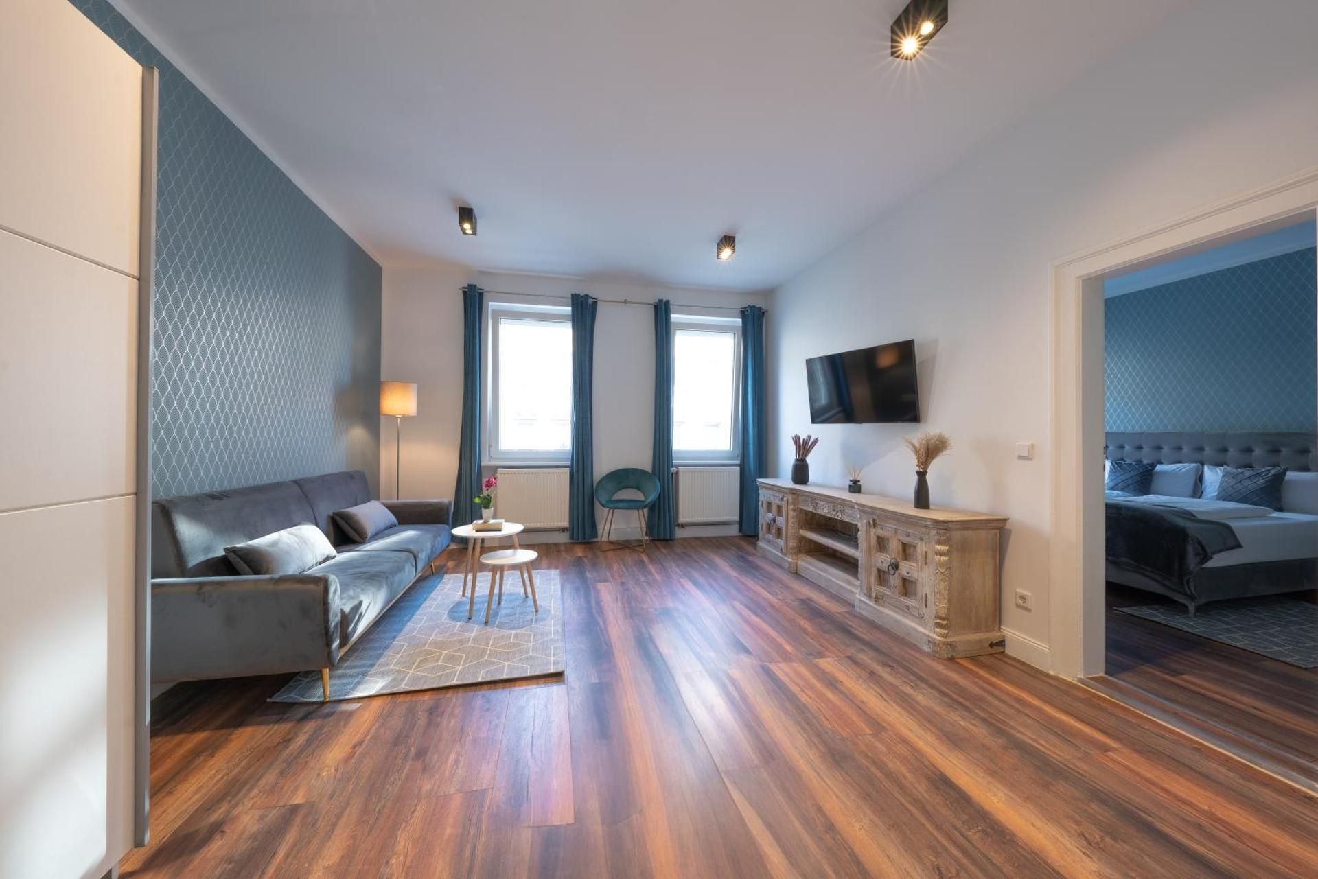 Supreme Suite Apartment with 2 Bedrooms and 1 Living Room - Nützelstraße 14