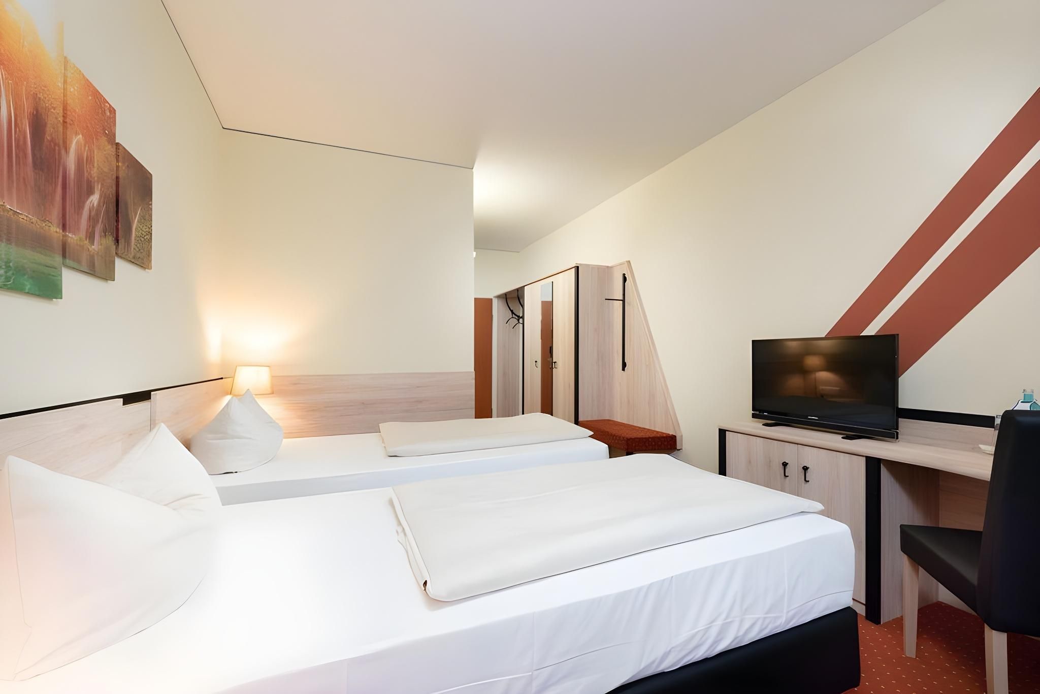 Comfort Twin Room