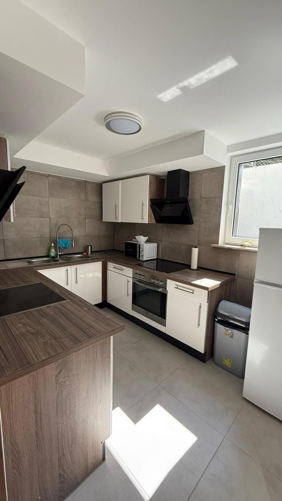 Hostel54