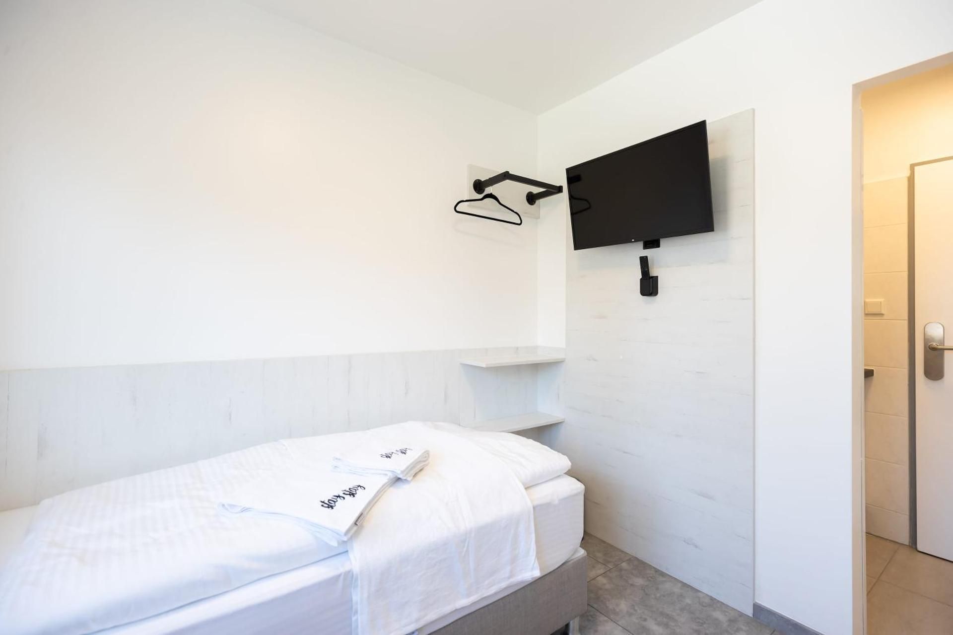Single Room with Shower