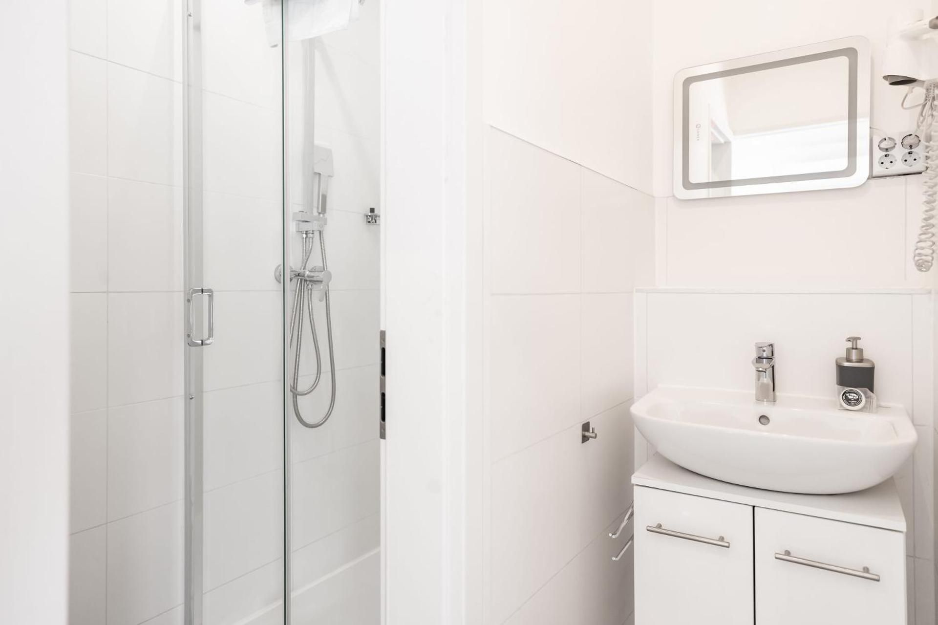 Double Room with Private External Bathroom