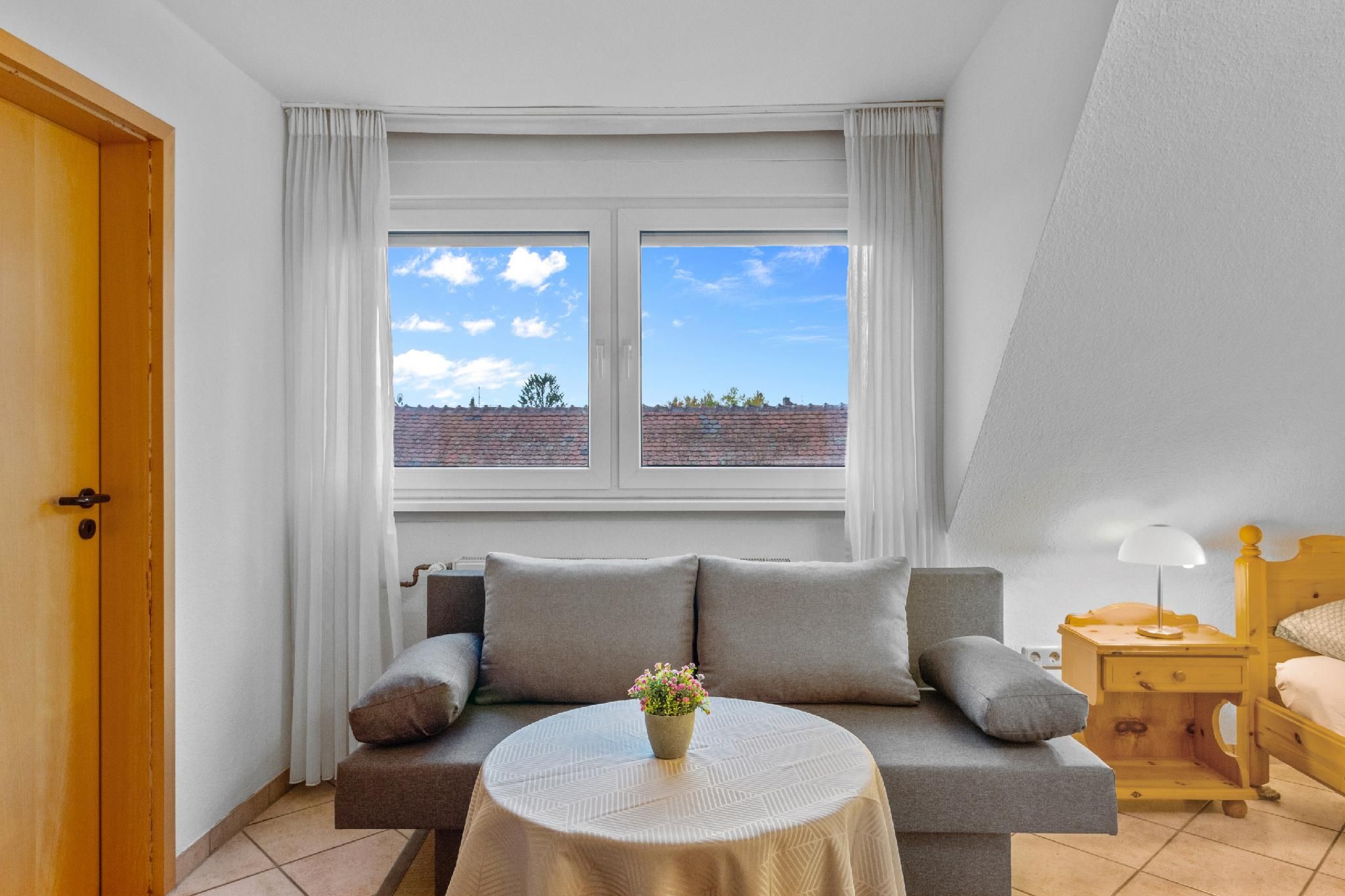 Family and Friends Ludwigshafen Doppelzimmer-Superior-Eigenes Badezimmer 2