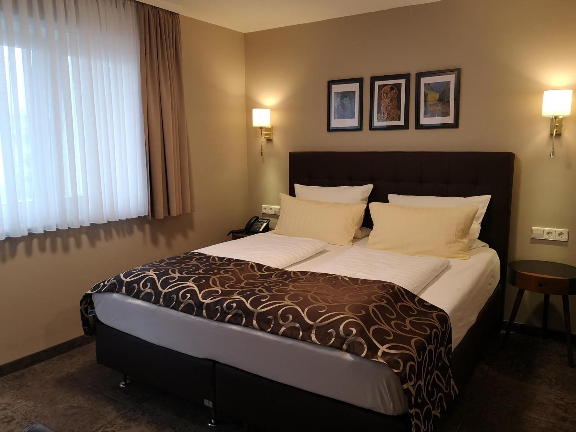 King Room with Balcony