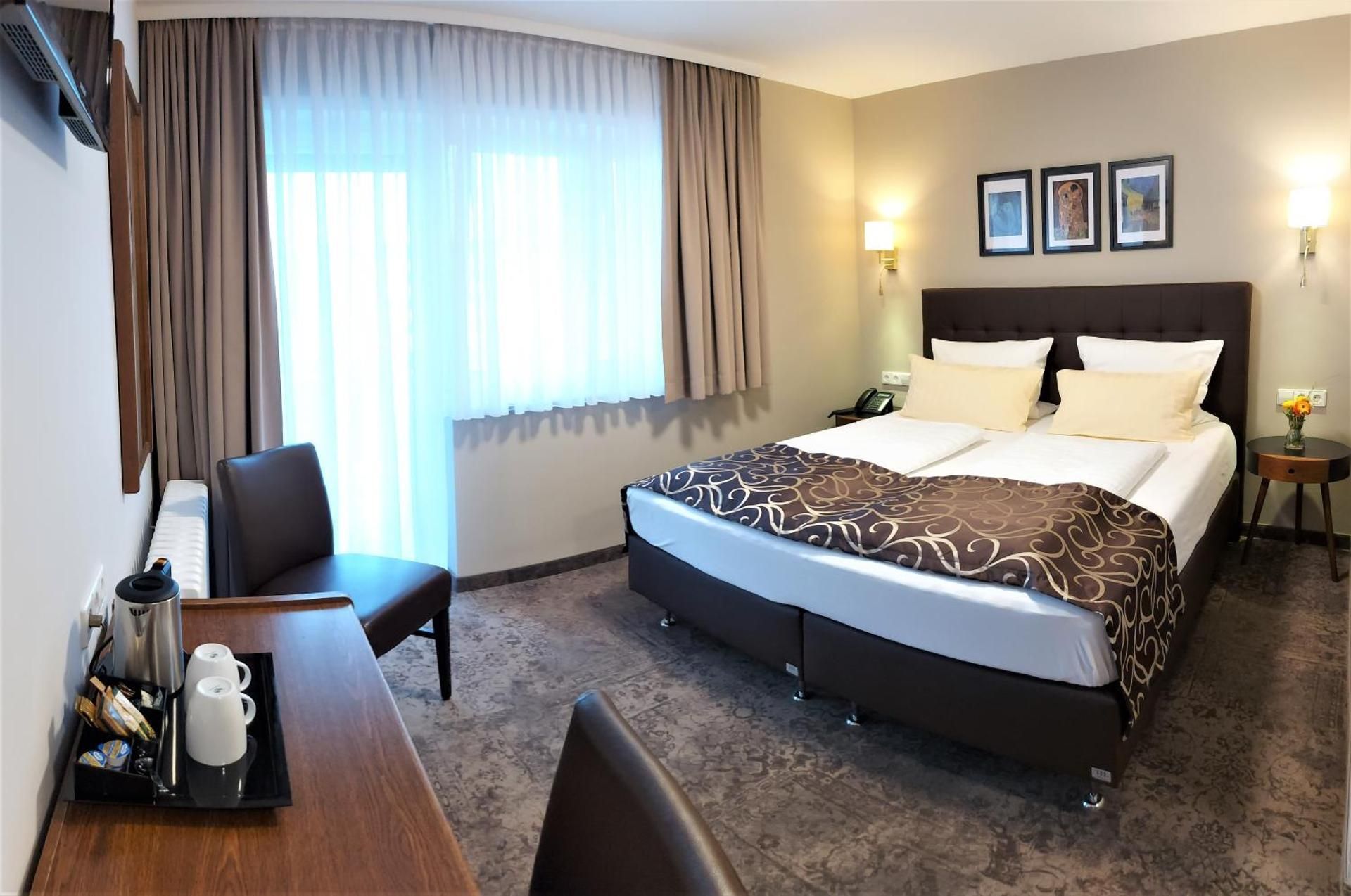 King Room with Balcony