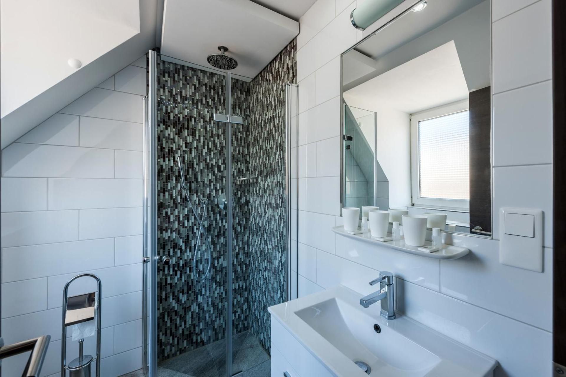 Burgerhofhotel One-Bedroom Suite 3