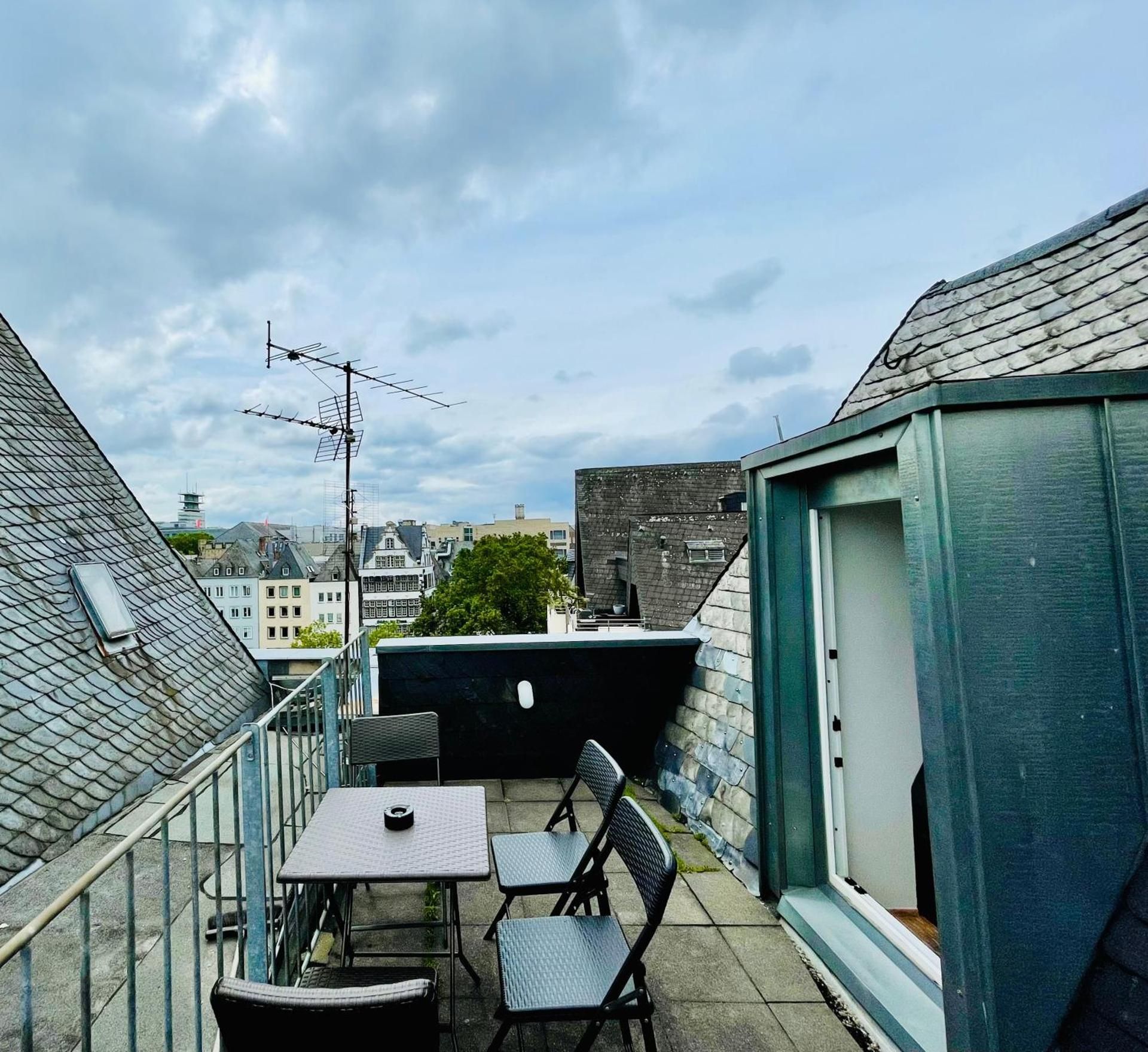 Penthouse Apartment - Fifth Floor with Dom Cathedral View