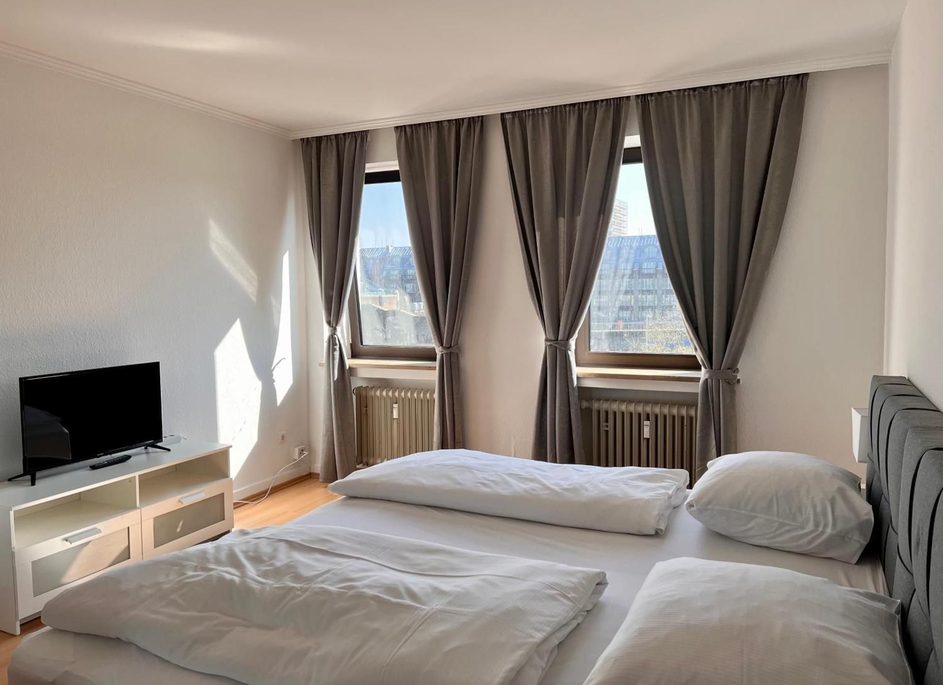Superior Apartment No Rhine River View
