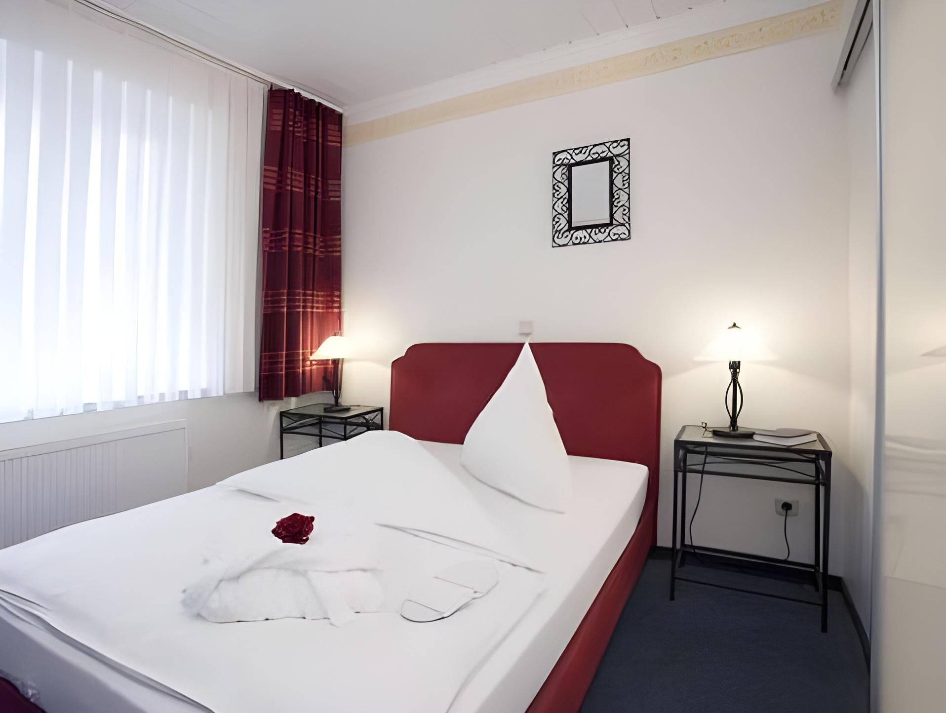 Small Single Room