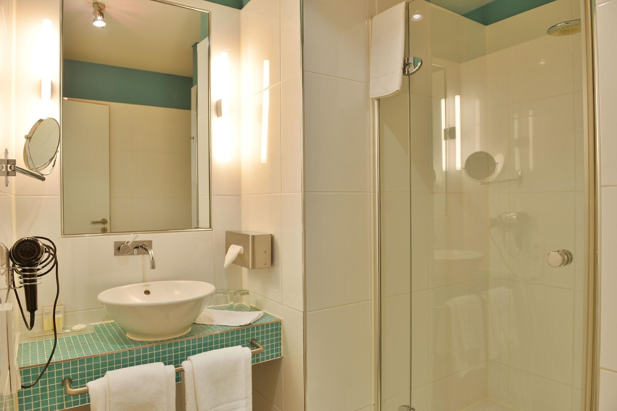 Hotel Santo Double Room 3