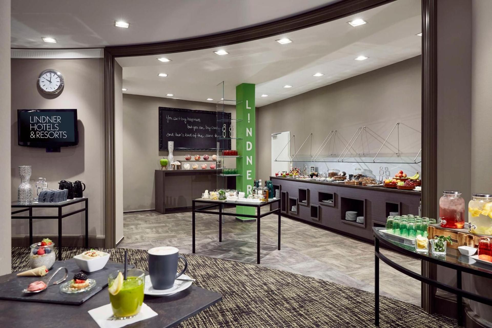 meeting room / ballrooms