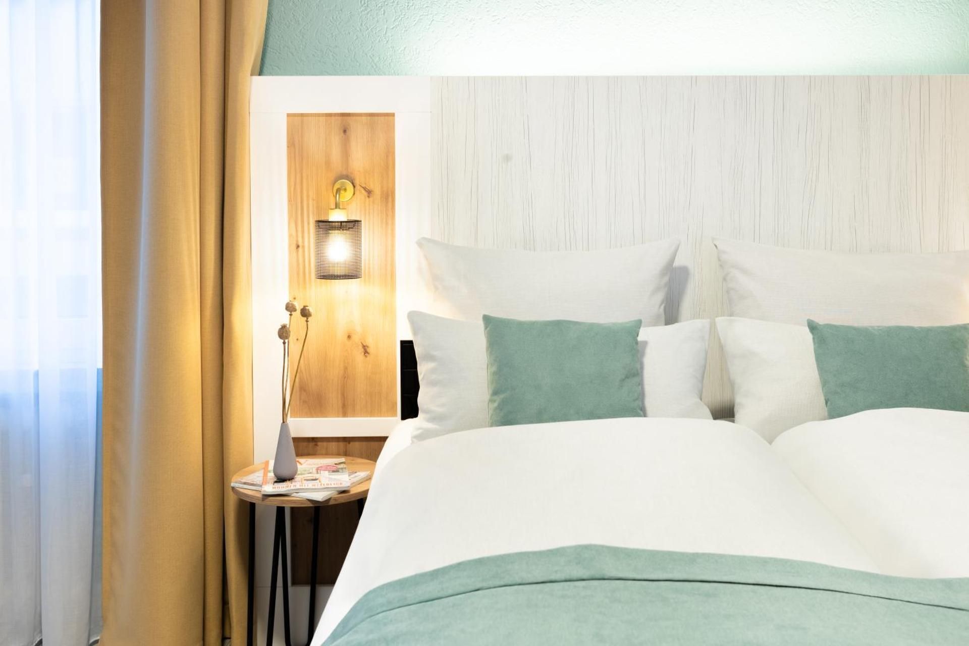 Standard Room with Two Single Beds