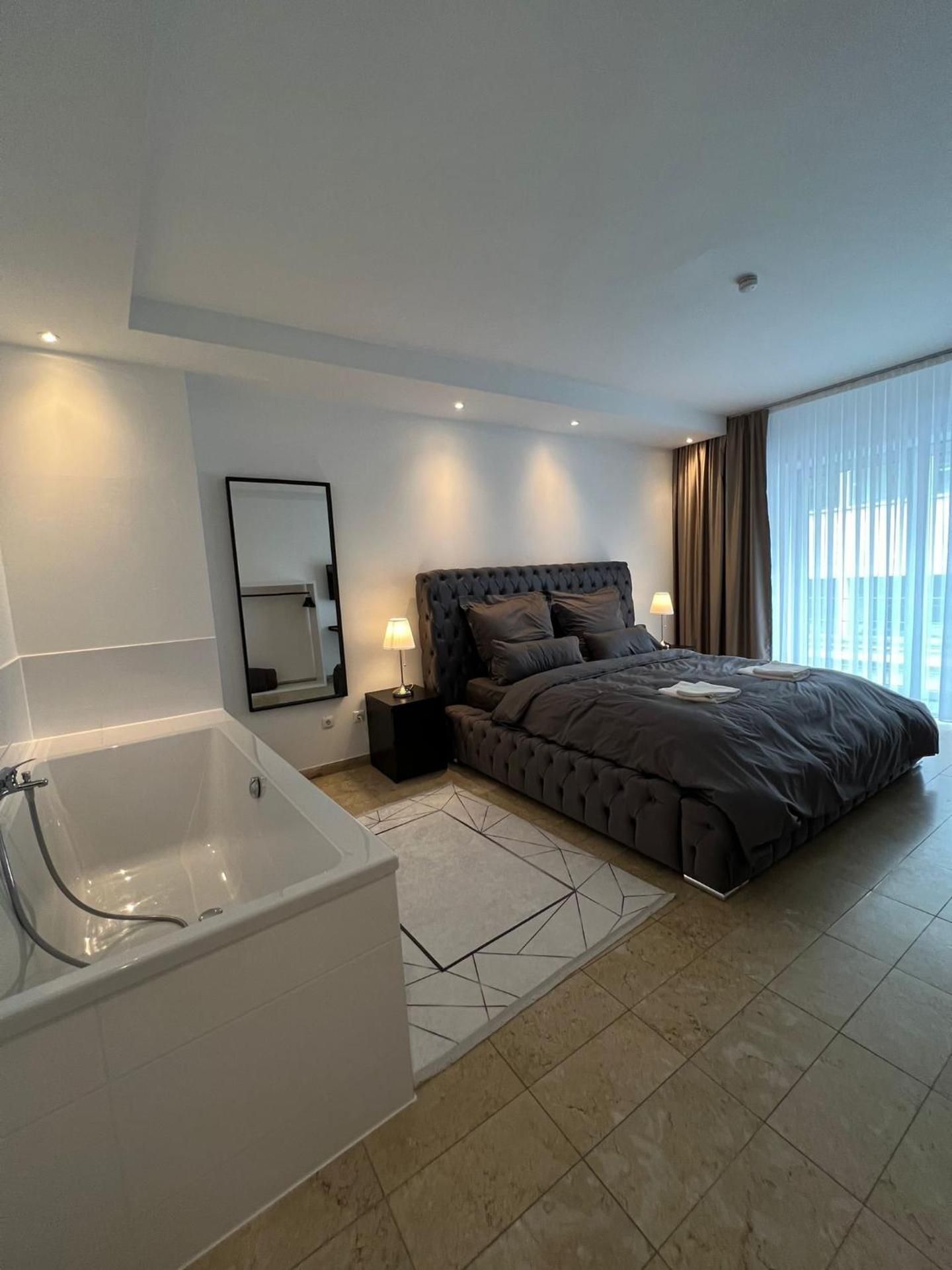 Hotel Adrett am Dom - Digital Access Deluxe Double Room with Bath 2