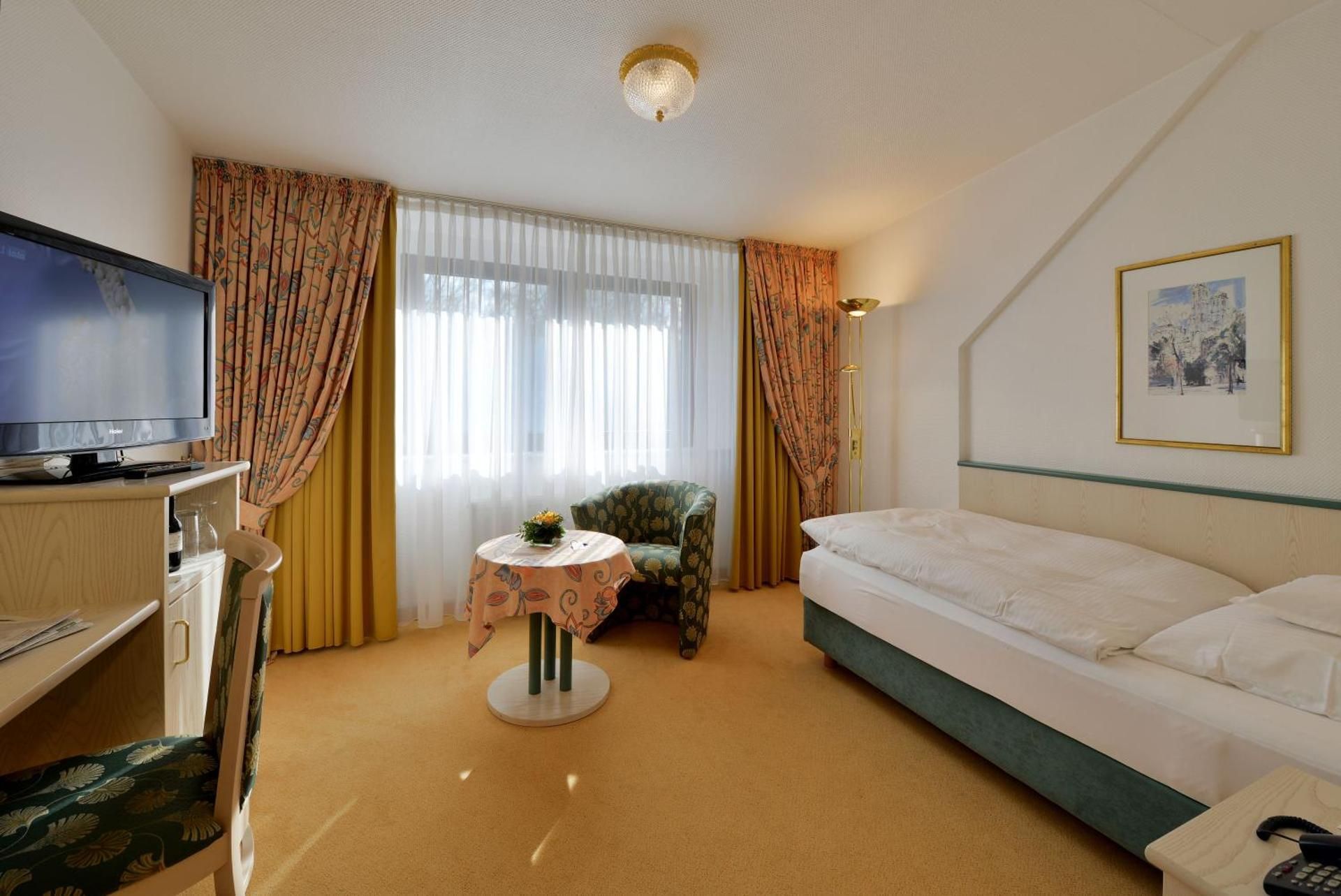 Economy Single Room