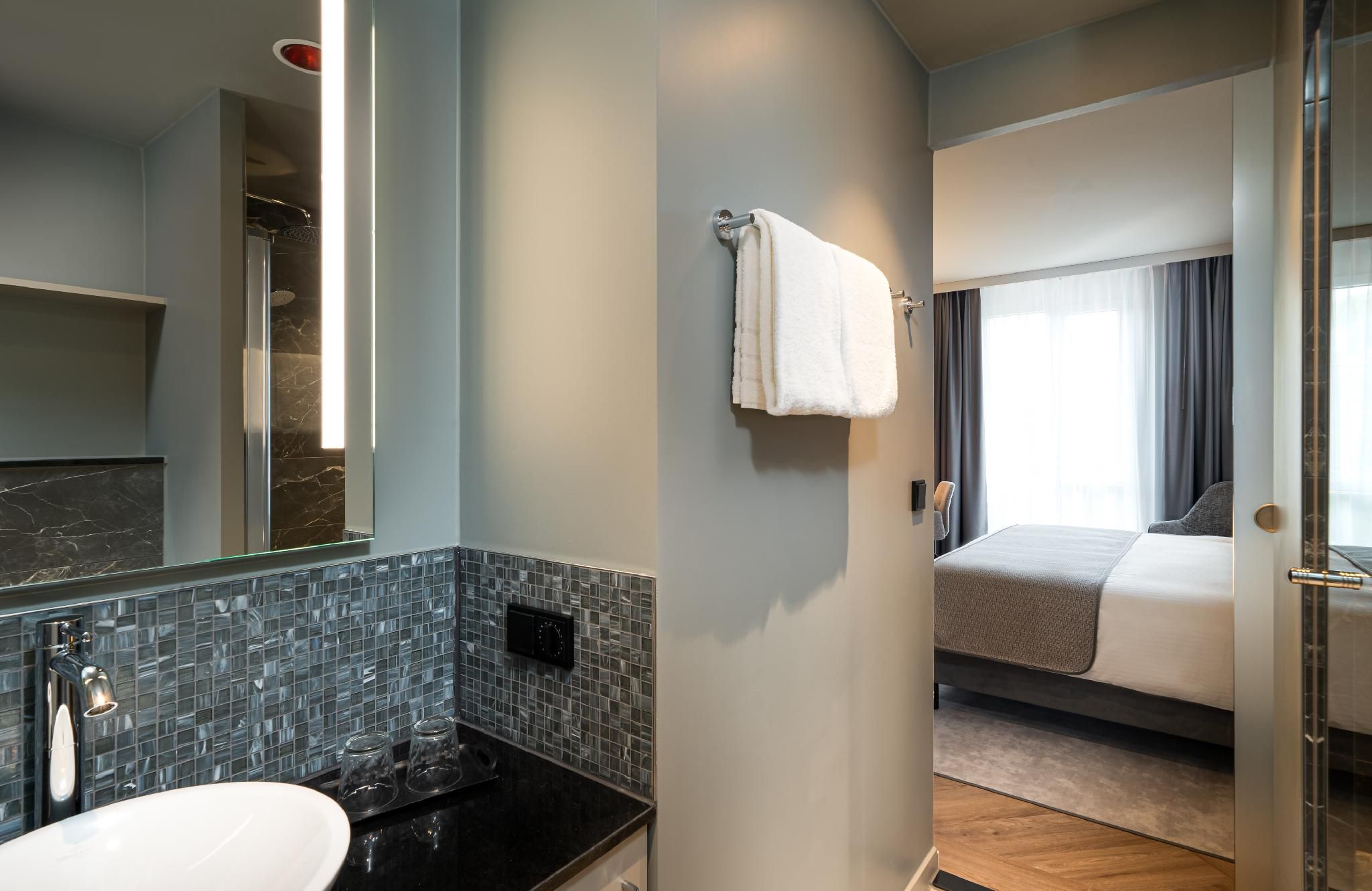 Leonardo Royal Hotel Cologne Bonn Airport Comfort Double 2