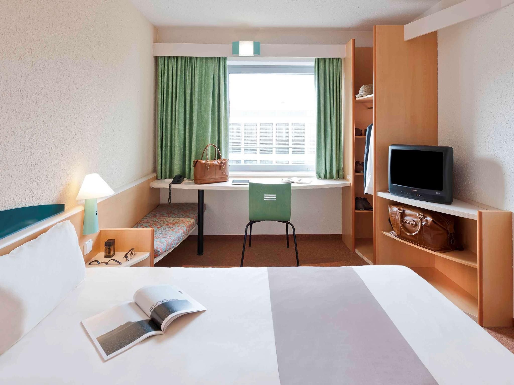 Standard Room with One Double Bed