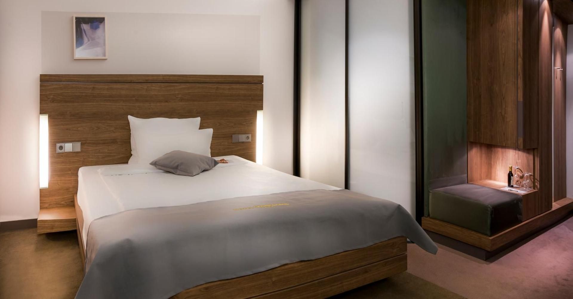 Deluxe Single Room