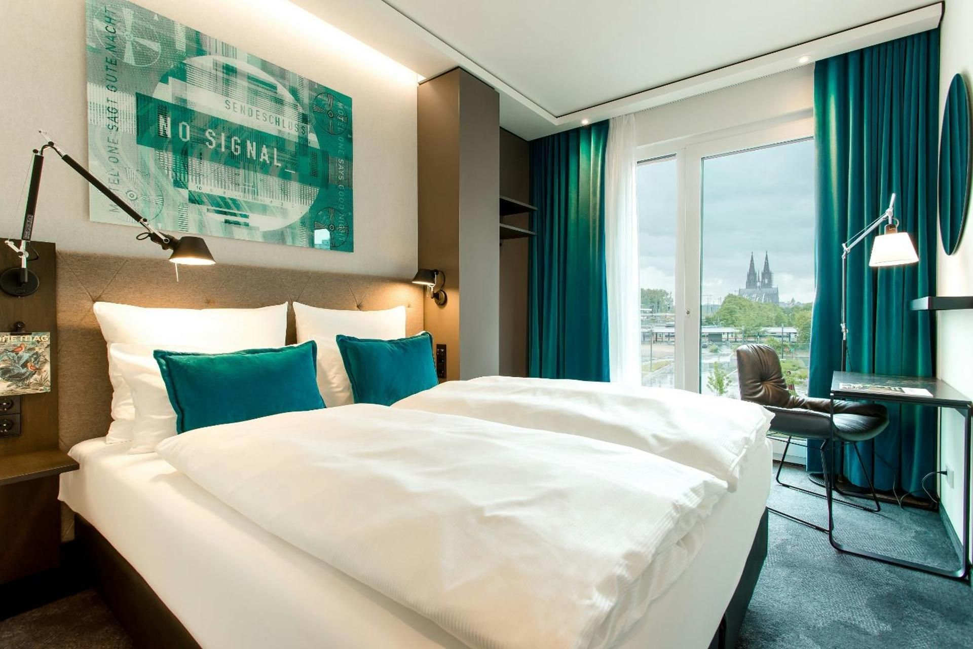 Motel One Koln-Messe Double Room with City View