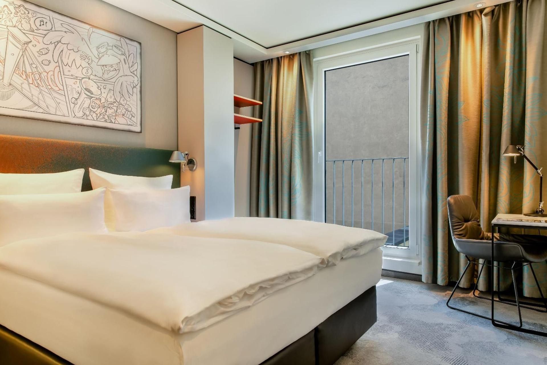 Room with Queen Size Bed