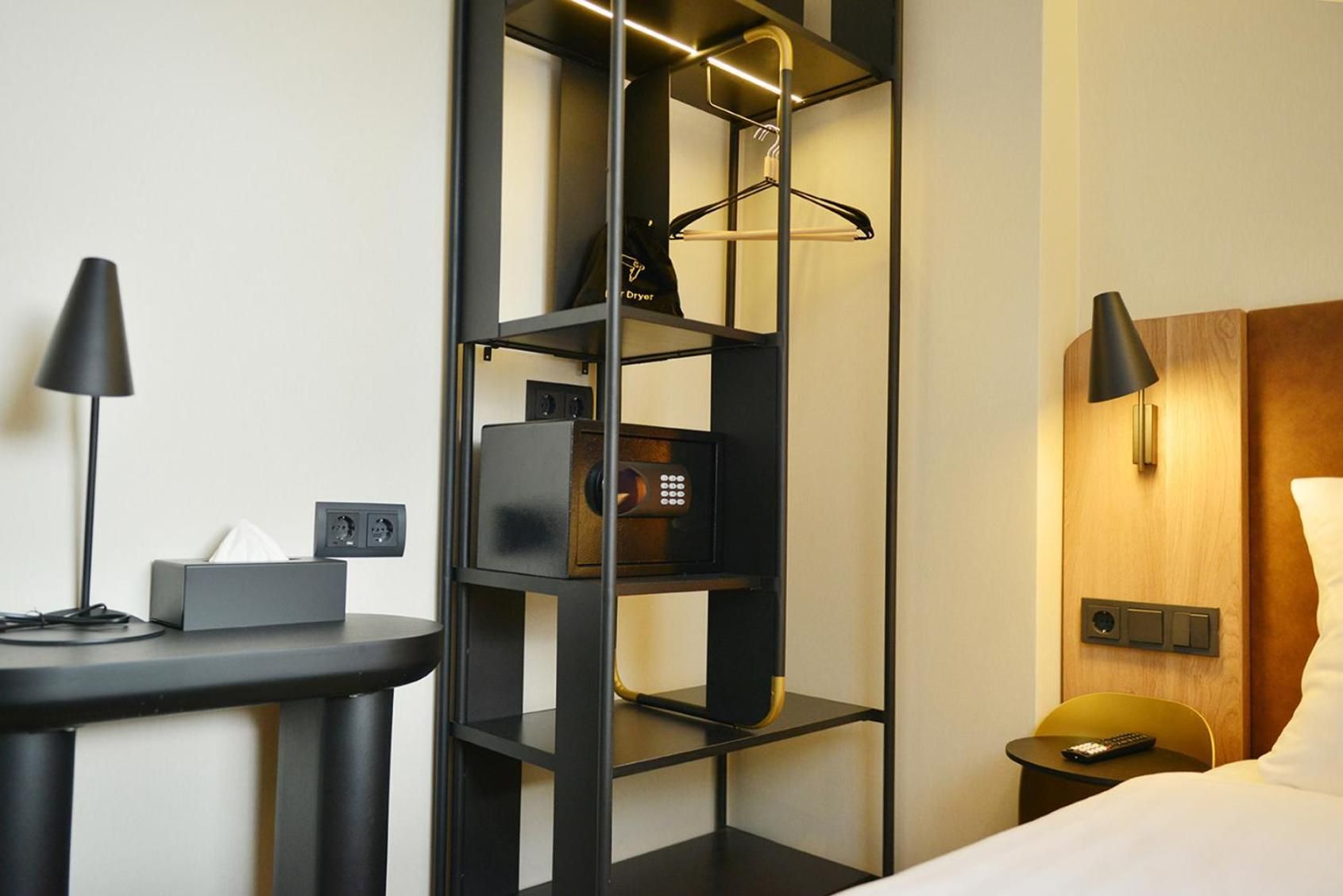 Day8 Hotel Economy Single Room 3