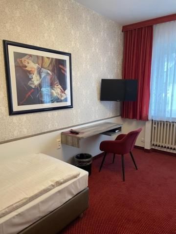 Hotel Germania Single Room 2