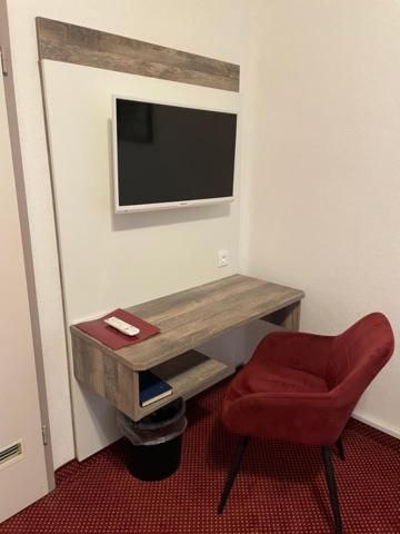 Hotel Germania Single Room 3
