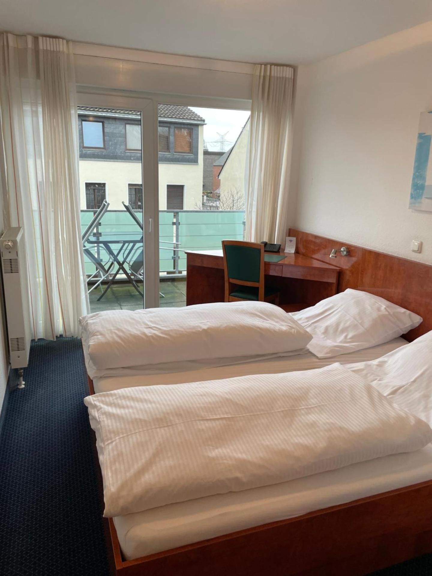 Deluxe Double or Twin Room