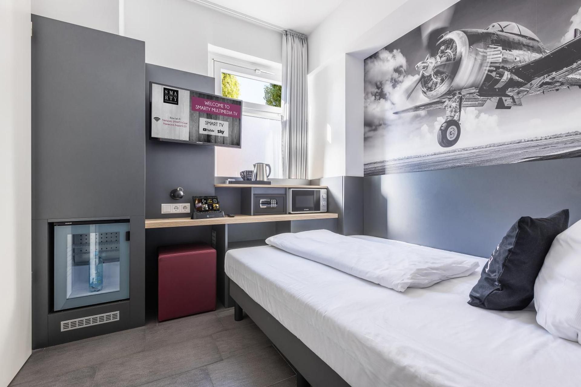 Airport Hotel Durscheidt Single Room 2